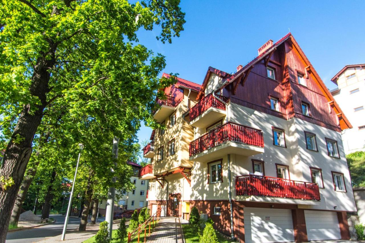 Apartamenty Hotelove Z Sauna Karpacz Exterior photo